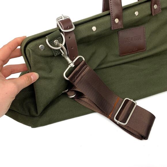 LINE OF TRADE Canvas Weekender Duffle Bag Olive Green - Picture 5 of 14